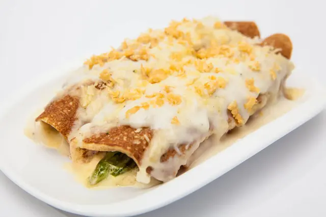 Recette de gratin de crêpes au asperges et quinoa à la sauce blanche