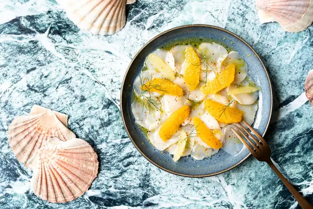 Carpaccio de Saint-Jacques aux agrumes