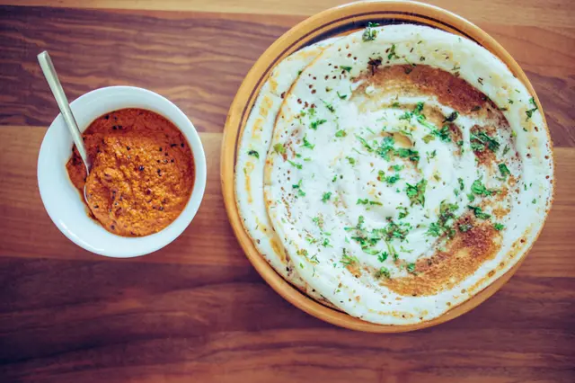 Dosa avec chutney de noix de coco