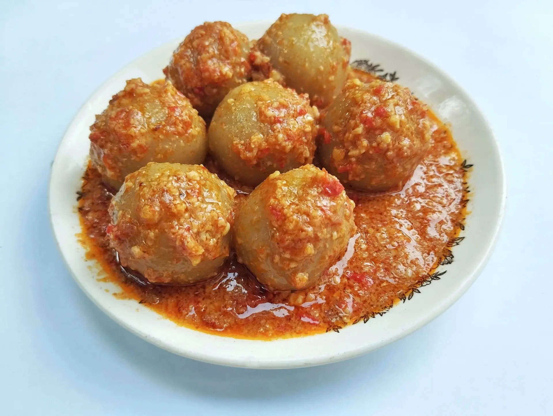 Cilok avec sauce aux arachides