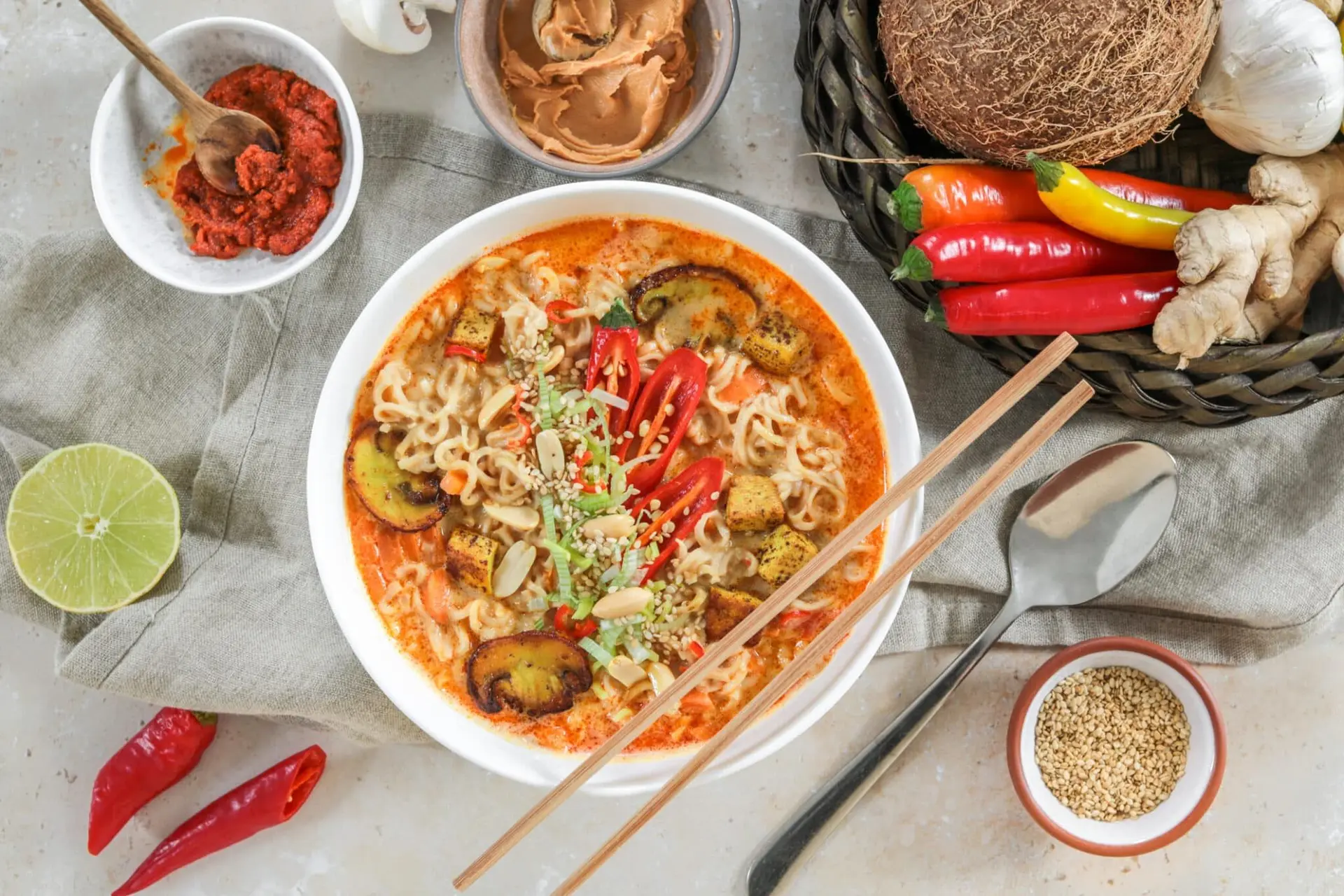 Soupe aux nouilles et tofu