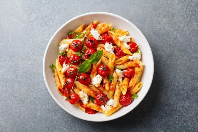 Recette penne tomates rôties mozzarella
