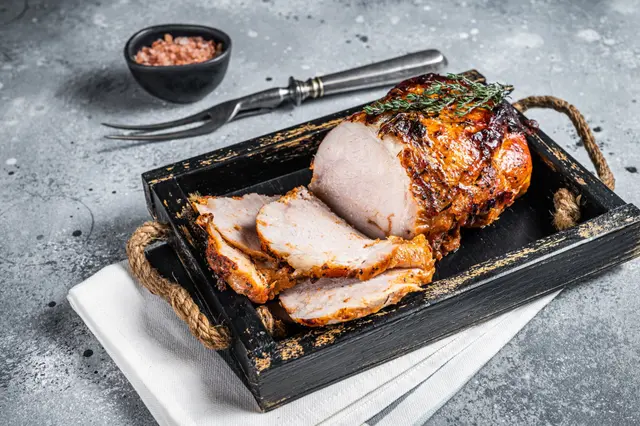 Rouleau de porc rôti glacé