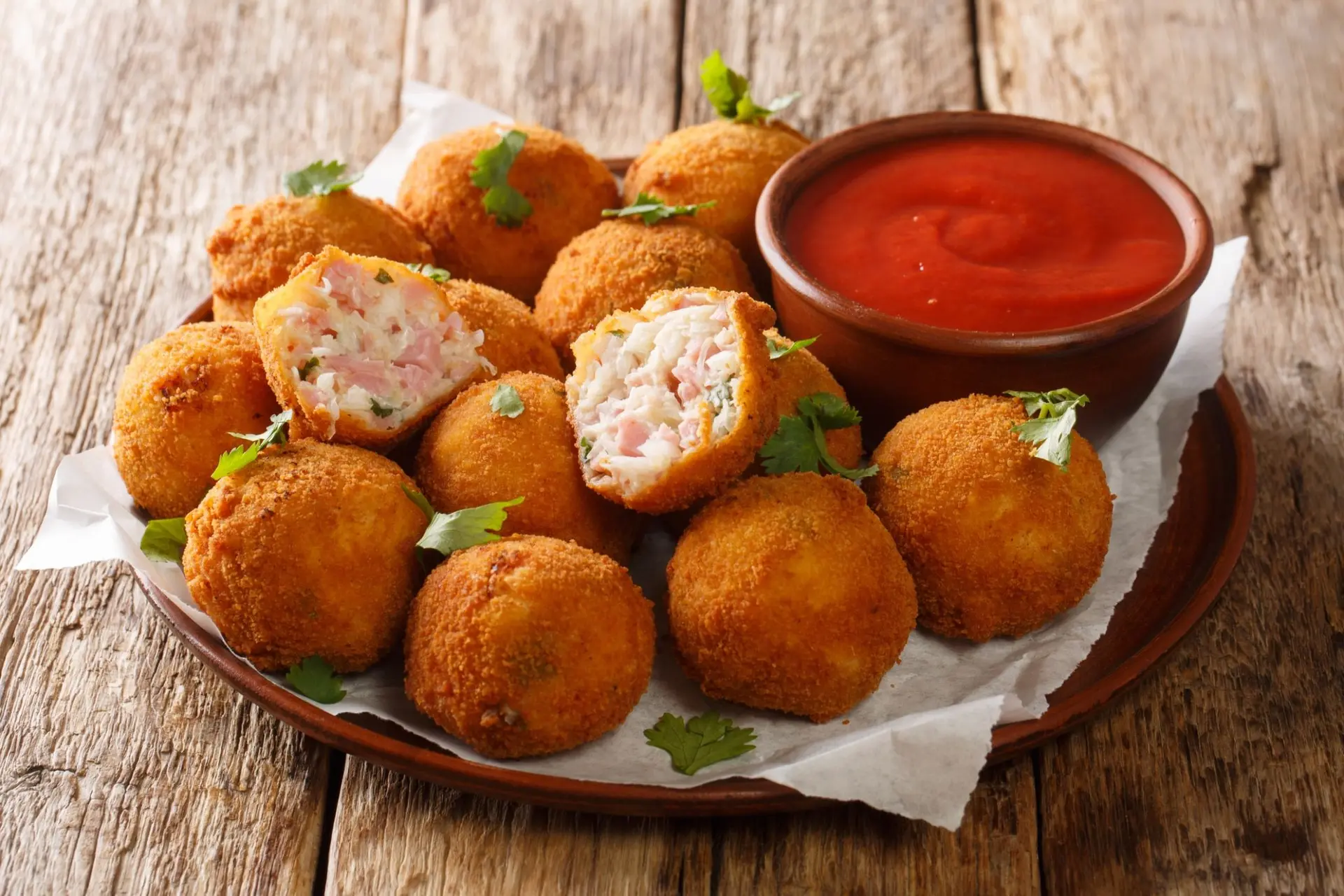 Boules de choucroute frites au jambon