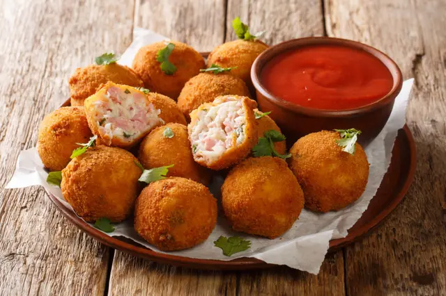 Boules de choucroute frites au jambon