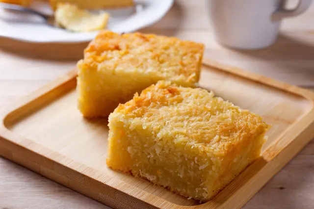 Gâteau au manioc et noix de coco