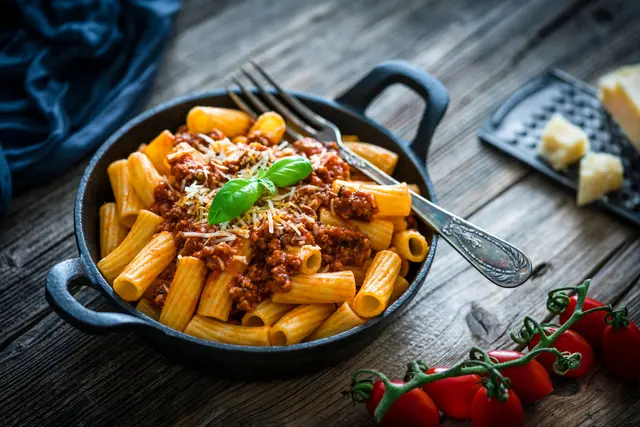 Recette rigatonis à la bolognaise