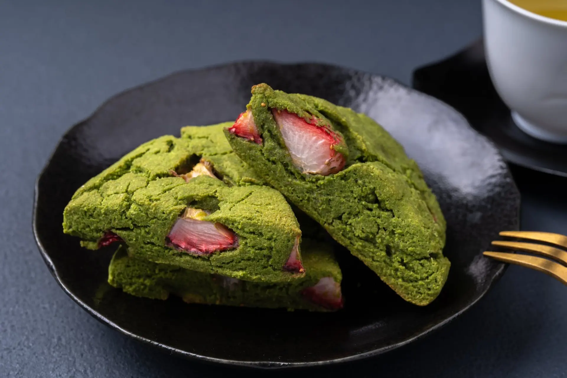 Scones fraise-matcha