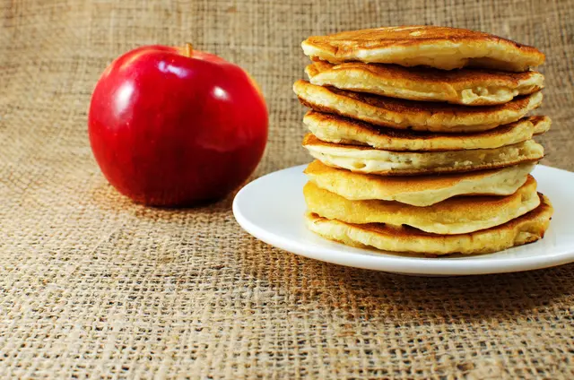 Pancakes pommes cannelle