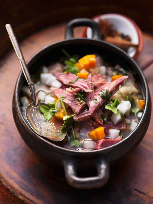 Ragoût oriental au jarret de porc et aux radis