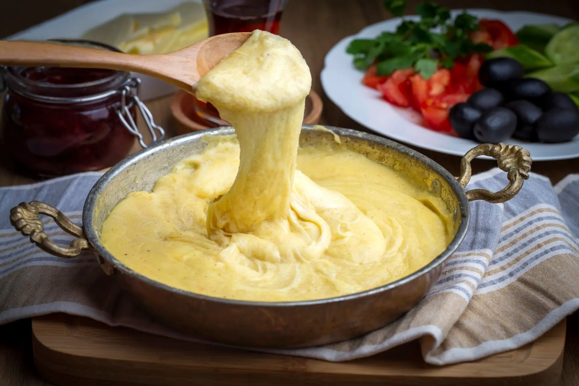 Kuymak (ou Mihlama), plat traditionnel de Turquie