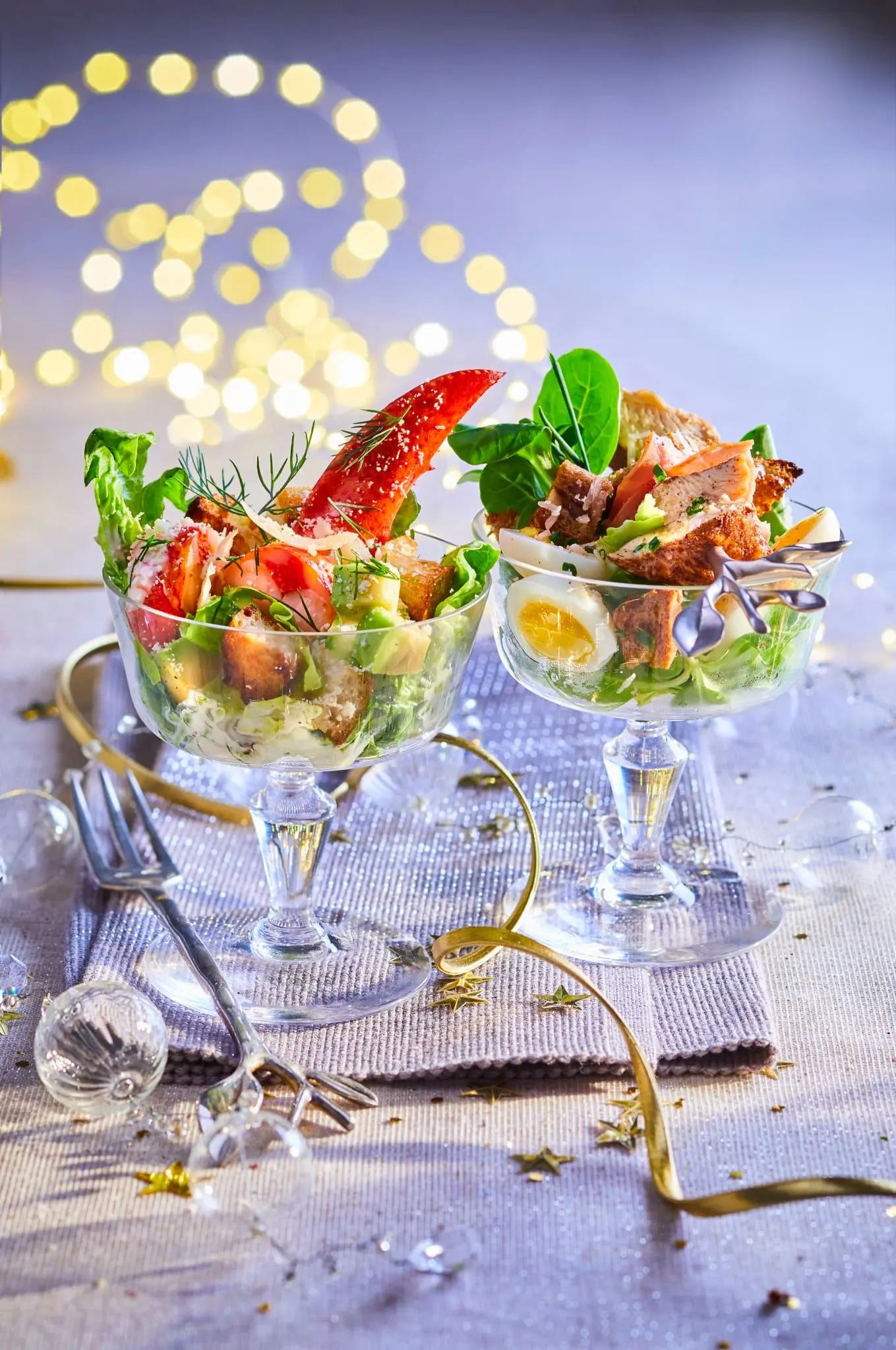 Salades césar au homard et avocat