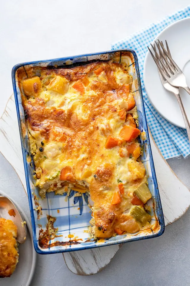 Gratin de légumes d’hiver à la patate douce, céleri, panais et carotte