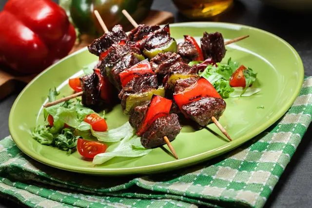 Recette brochettes de boeuf grillées aux légumes