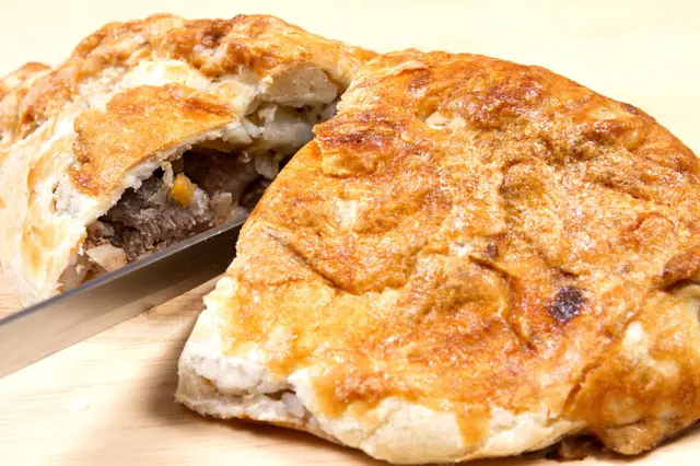 Chausson à la viande de Cornouailles