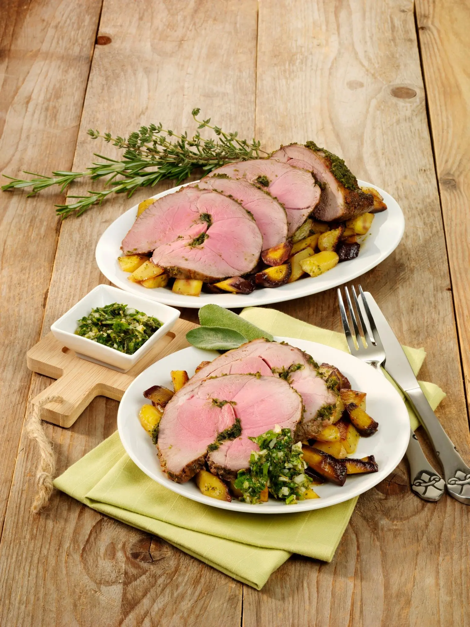 Recette de gigot d'agneau en croûte d'herbes et gremolata