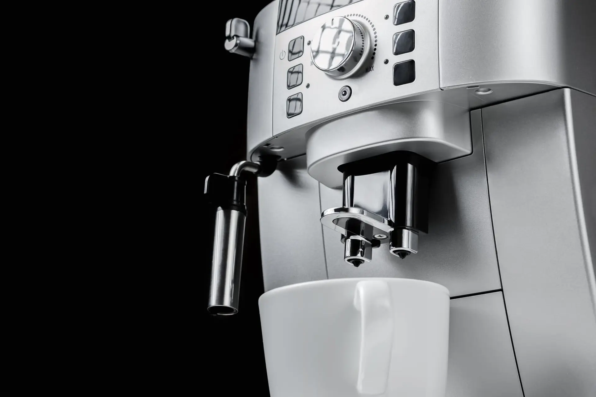 Guide complet : tout savoir pour acquérir une machine à café expresso broyeur