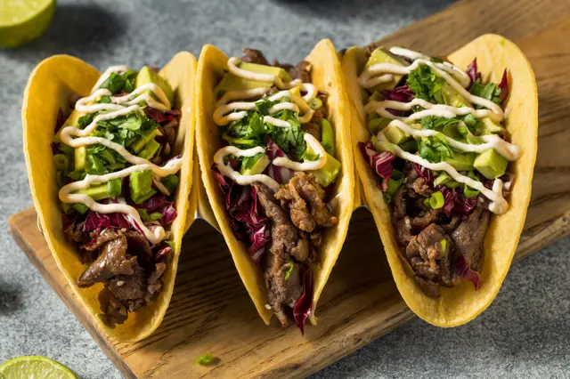 Tacos bulgogi au bœuf coréen