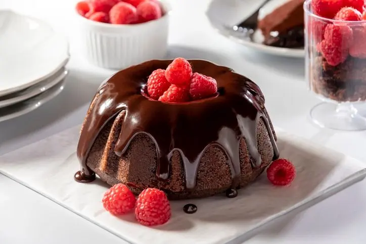 Bundt cake au chocolat et framboises