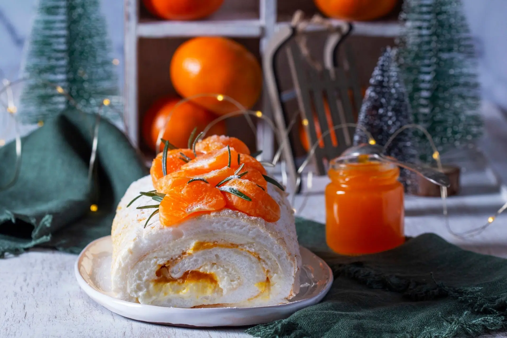Rouleau de meringue au mascarpone et confiture de mandarine
