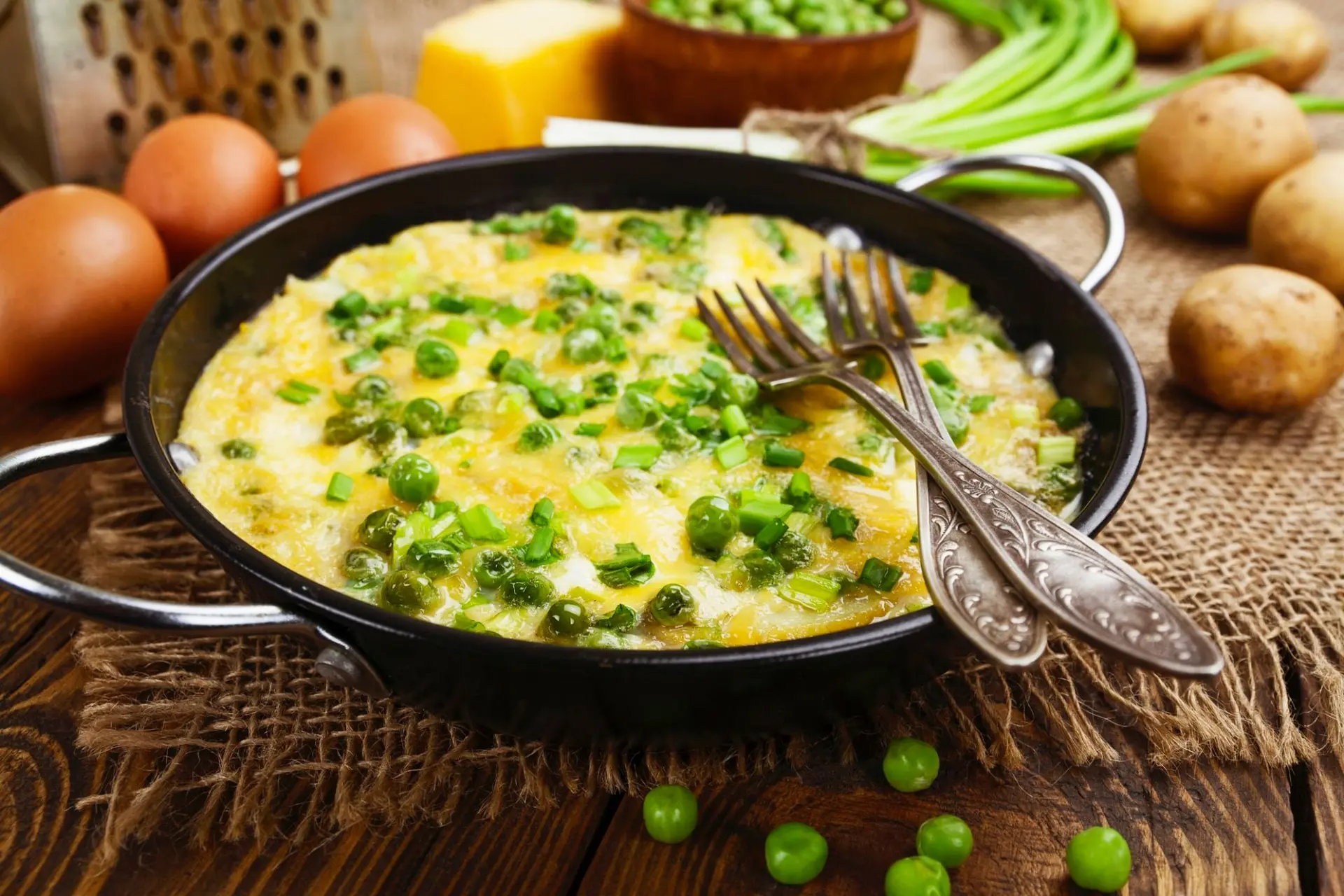 Recette omelette aux petits pois et pommes de terre
