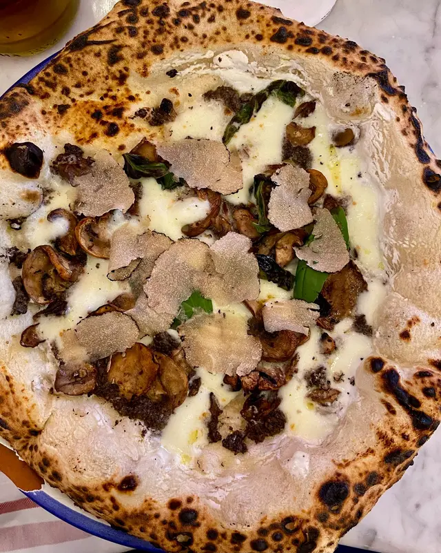 Recette de la pizza à la truffe