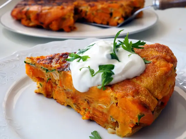 Tortilla de patate douce et carottes, sauce au yaourt