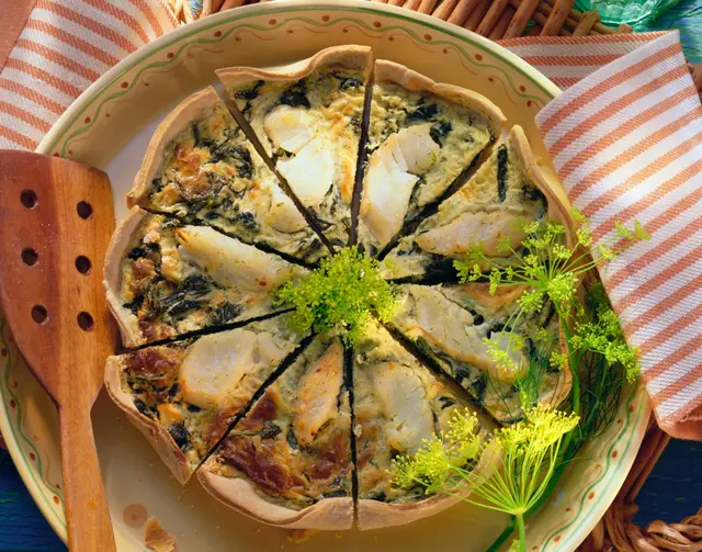 Quiche de morue à la mousse d'aneth et aux fleurs d'aneth