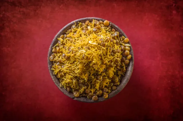 Dal Moth Namkeen
