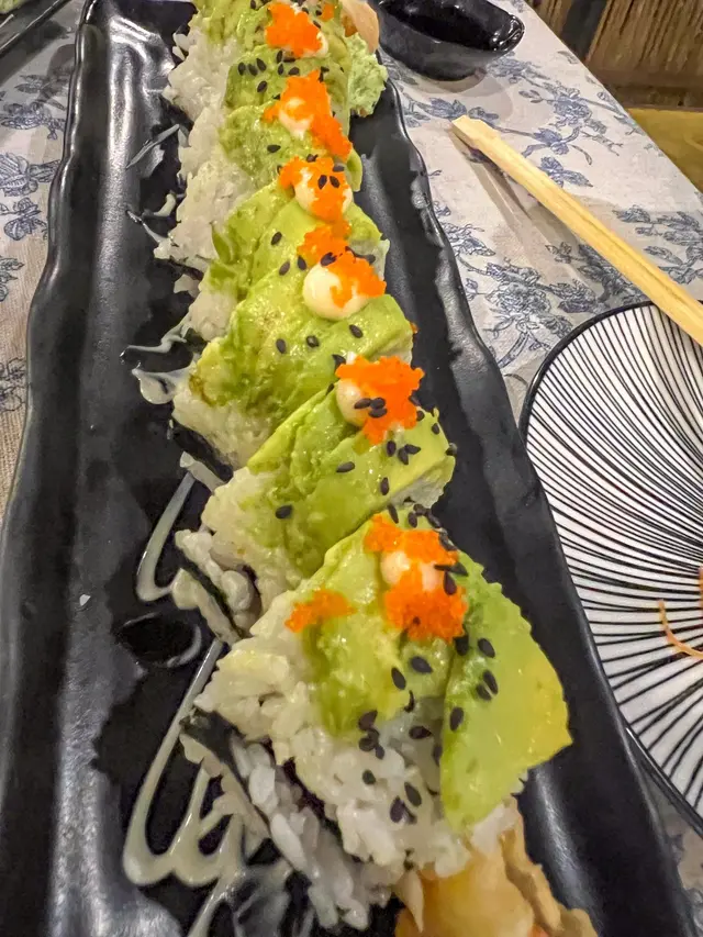 Recette rouleau de sushi avocat et graine de sésame