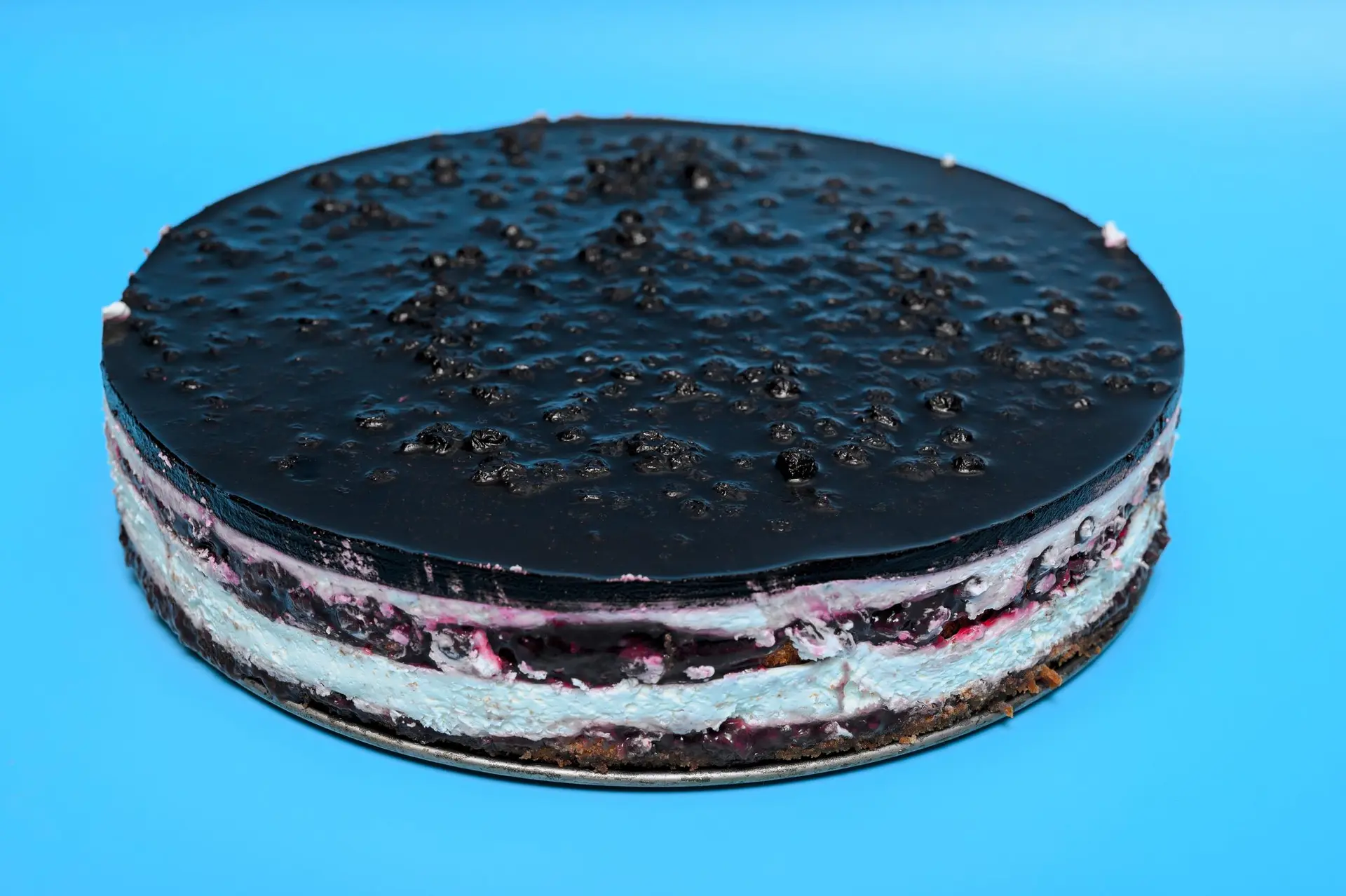Gâteau à la crème de mascarpone, confiture et gelée de cassis