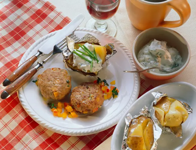 Frikadellas aux légumes et à la viande hachée