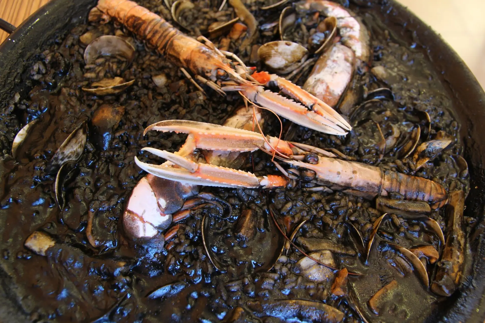 Arroz negro (riz espagnol à l'encre de calmar)