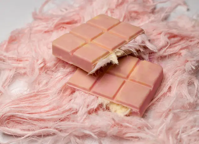 Chocolat rose fourré à la pismaniye