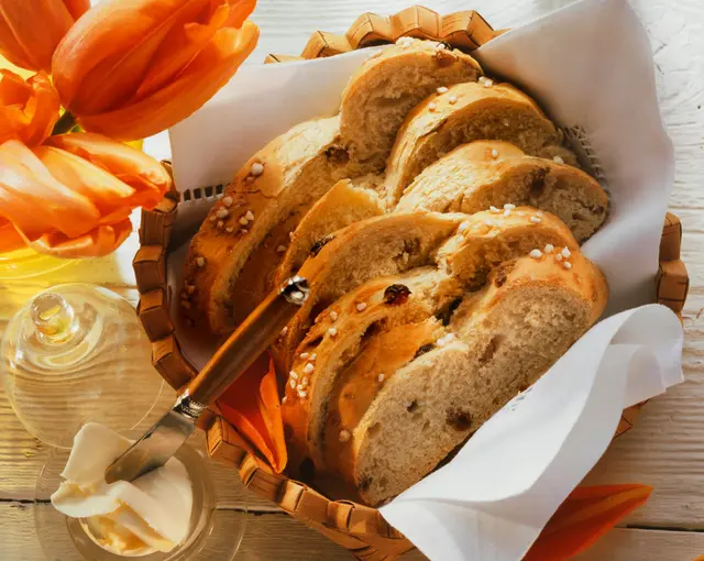 Tresse aux raisins sucrée