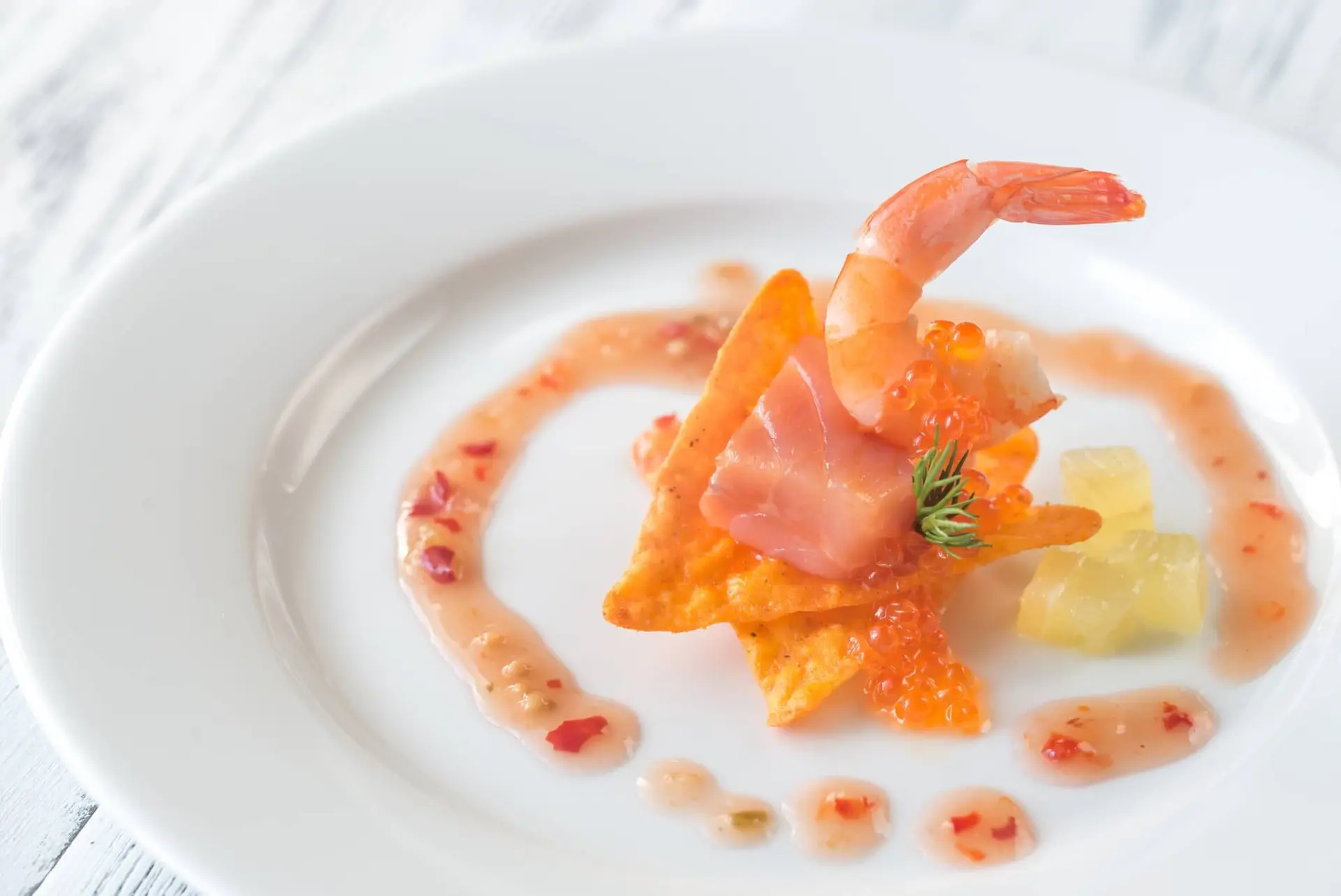 Croustilles de maïs avec crevettes et saumon