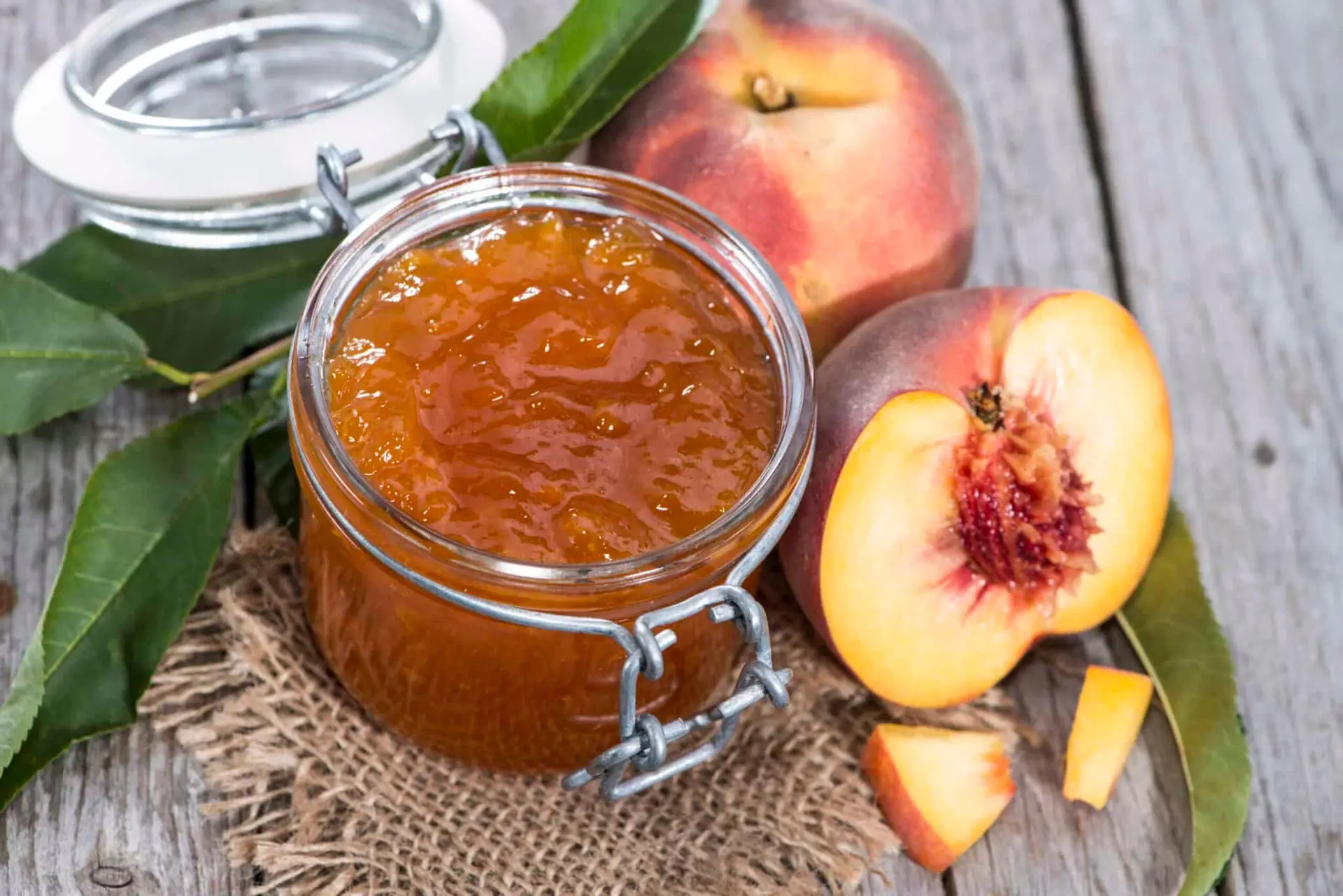 Confiture de pêches