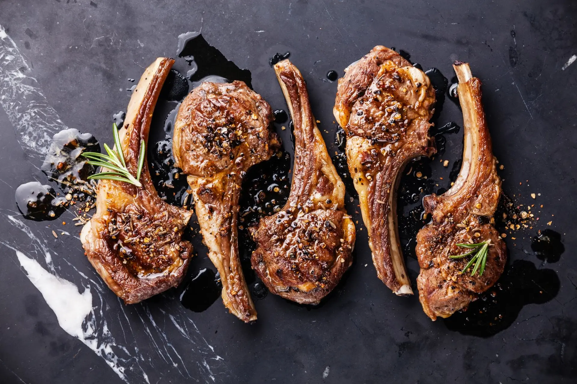Recette côtes d-agneau-grillees