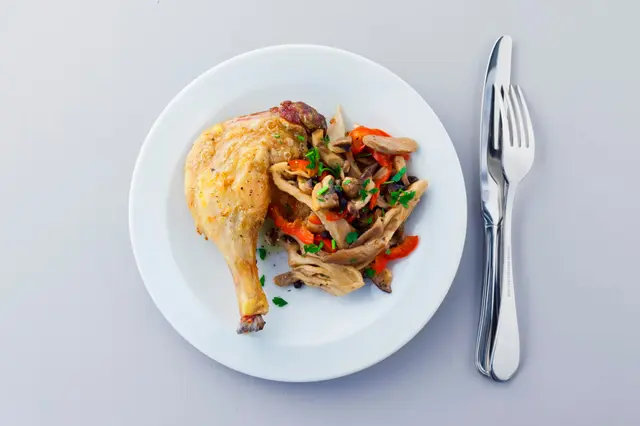 Viande de canette aux champignons