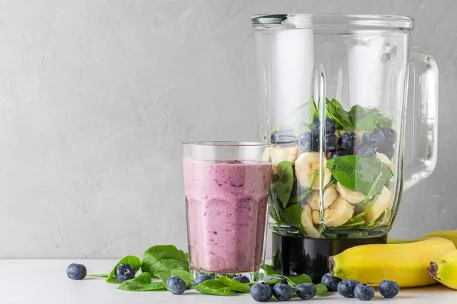 Recette smoothie aux myrtilles bananes et épinards