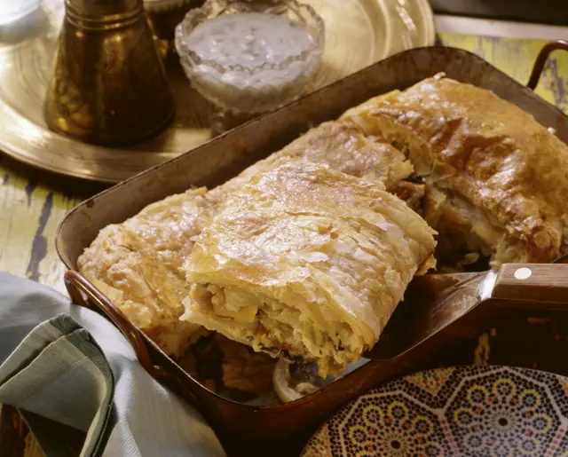 Tourte aux légumes arabe en pâte feuilletée