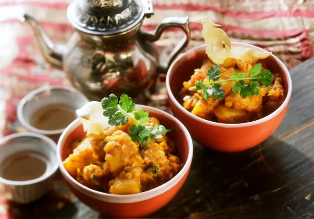Curry de pommes de terre aux lentilles rouges