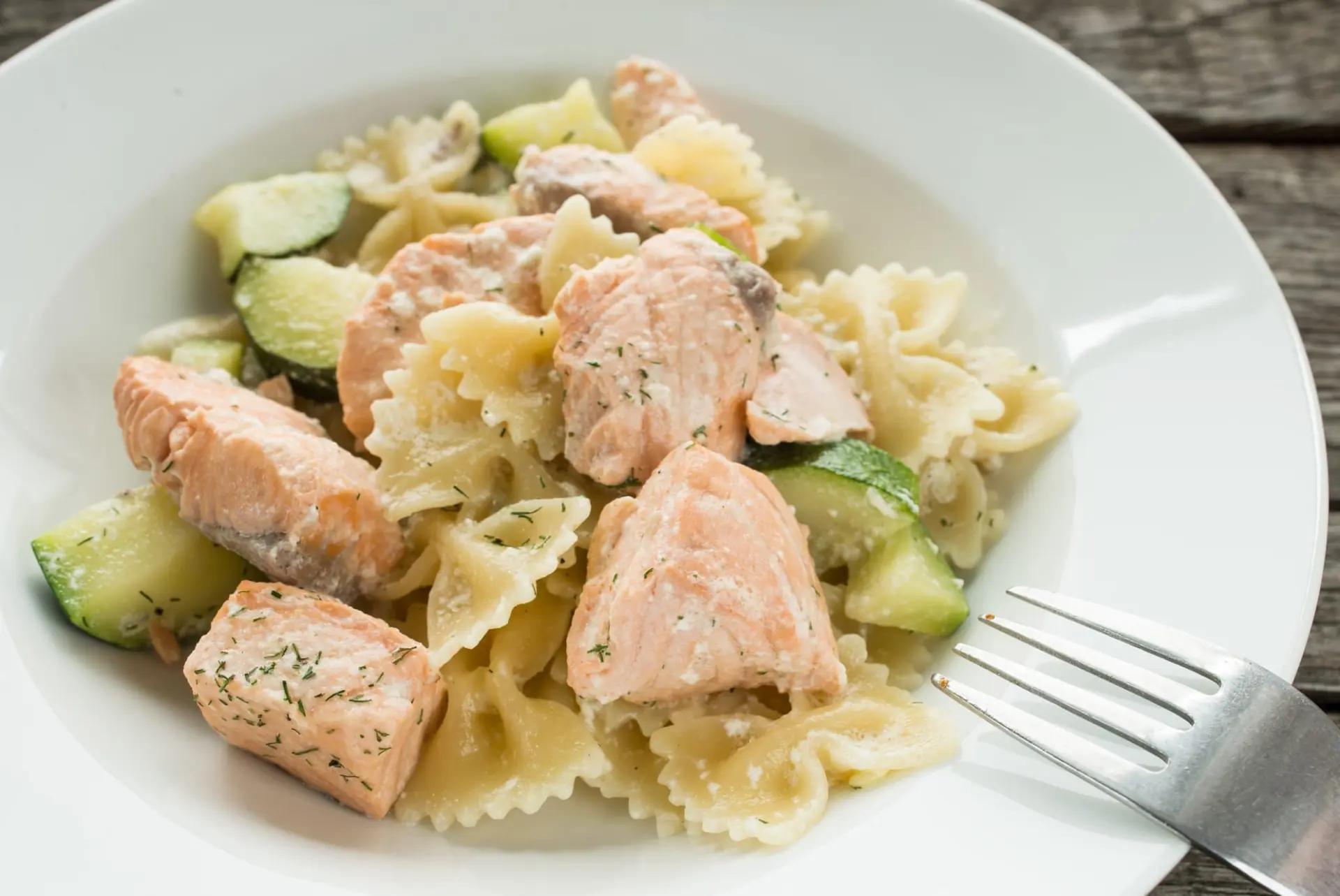 Recette farfales au saumon