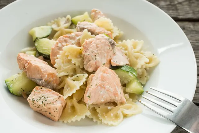 Recette farfales au saumon