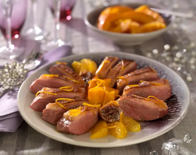 Magret de canard à l’orange, figues rôties et potimarron