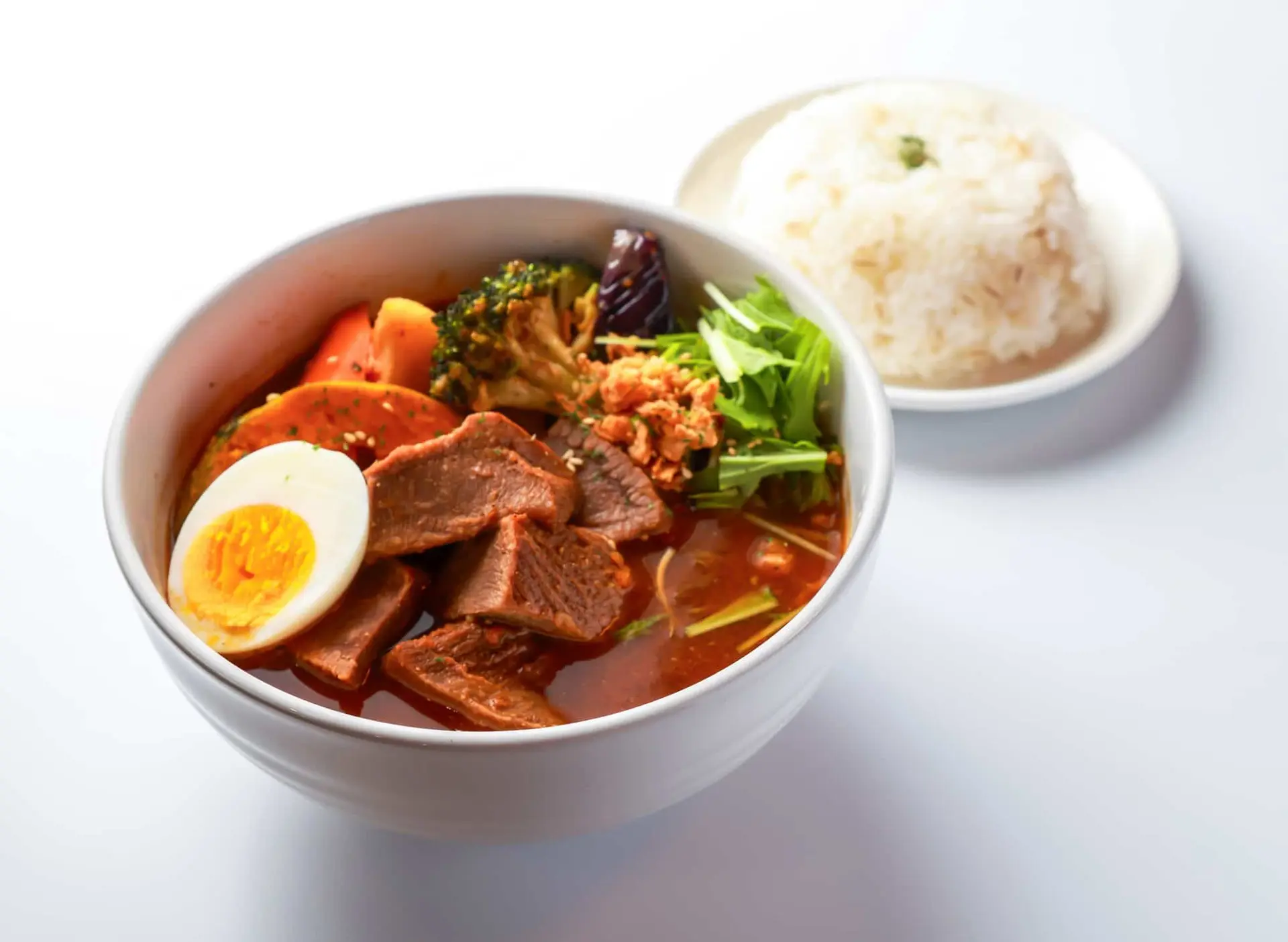 Ramen coréen au curry à la langue de bœuf