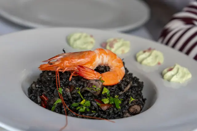 Risotto noir aux crevettes
