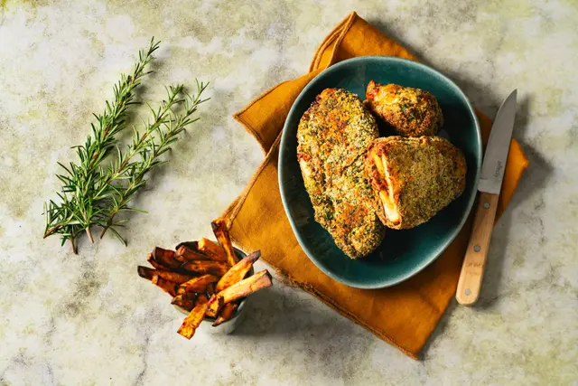 Cordon bleu au chorizo et fromage de brebis, panure aux herbes fraîches
