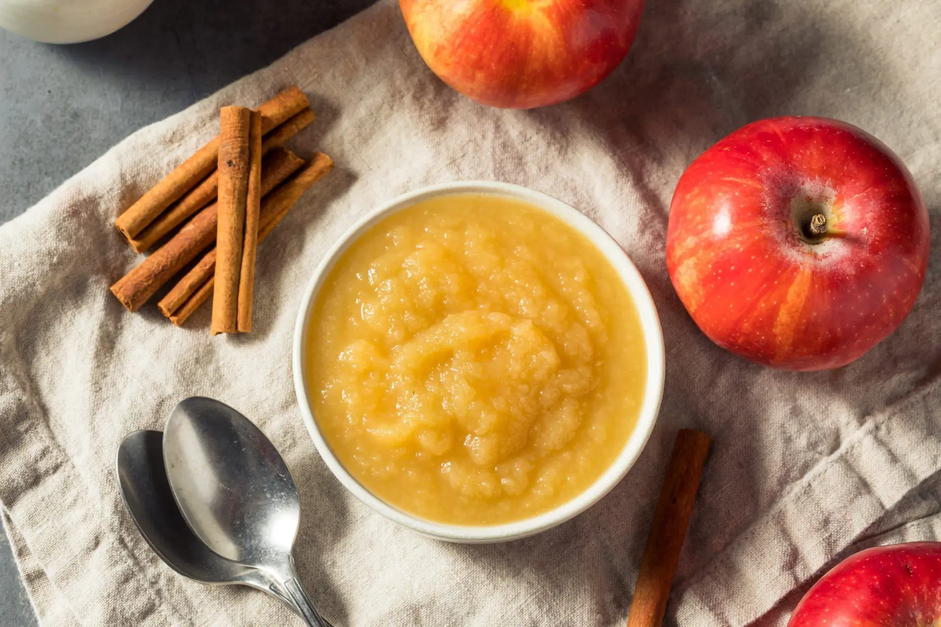 Compote de pommes maison