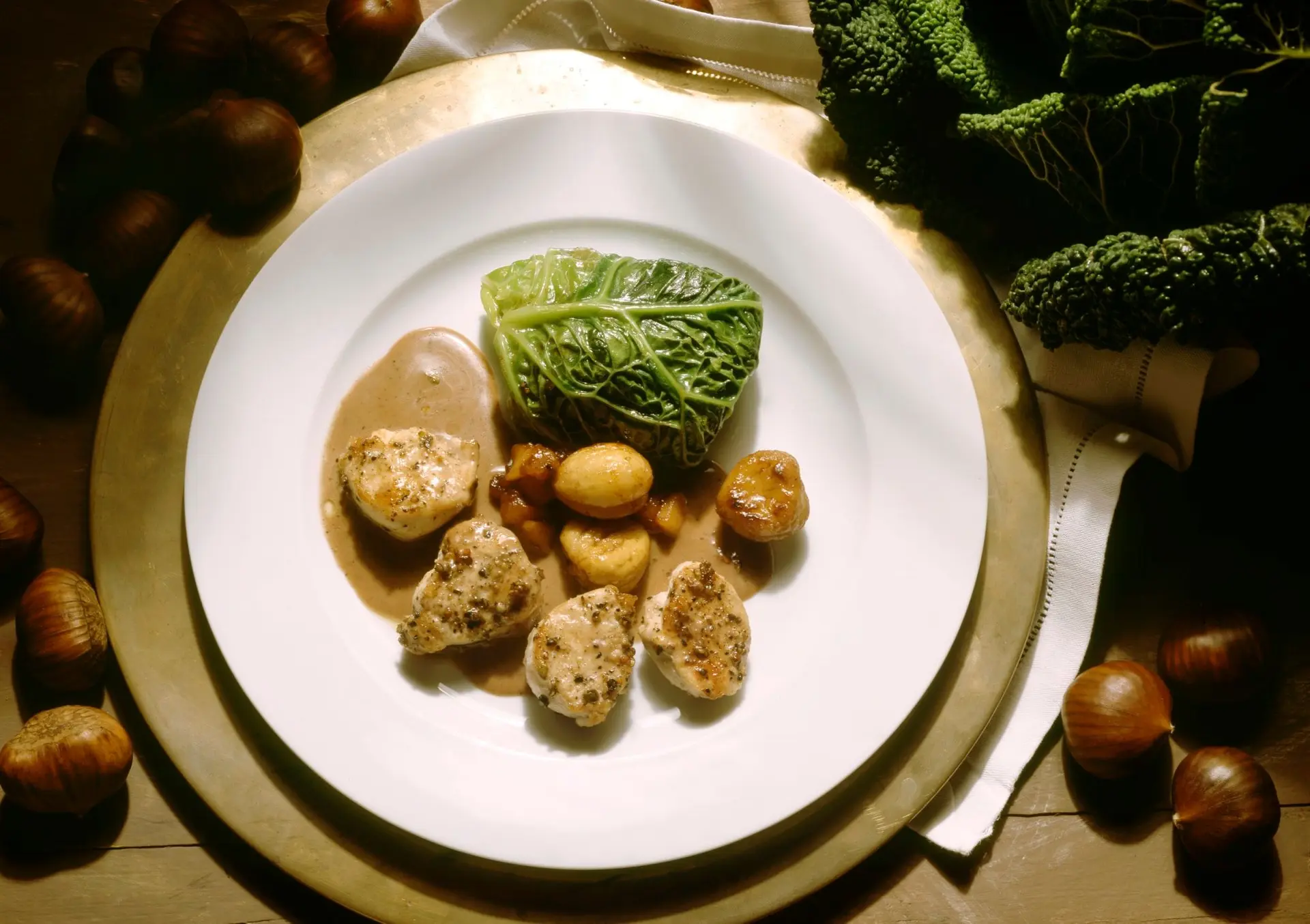 Lapins avec chou de Savoie et châtaignes